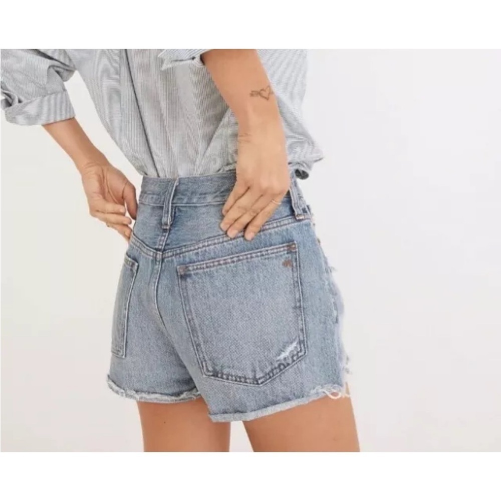 MADEWELL | Relaxed denim short destructed edition| size 32 (fits bigger)